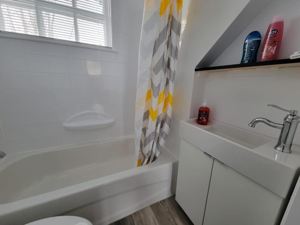 Aux 4 vents - Auberg'Inn Carleton-sur-Mer Zimmer foto