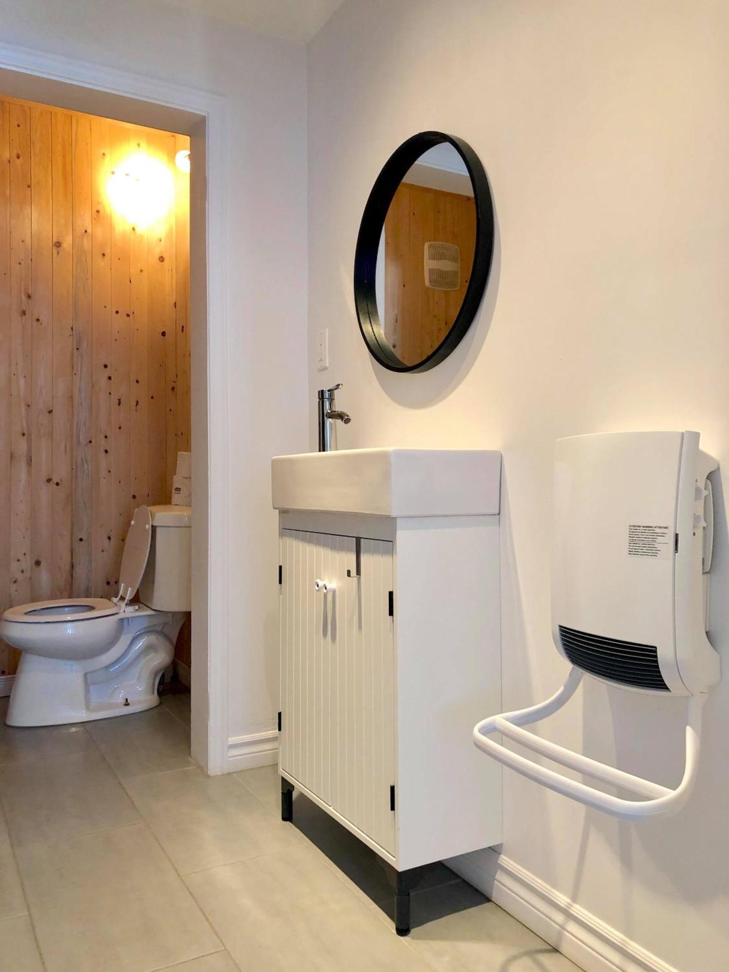 Aux 4 vents - Auberg'Inn Carleton-sur-Mer Zimmer foto