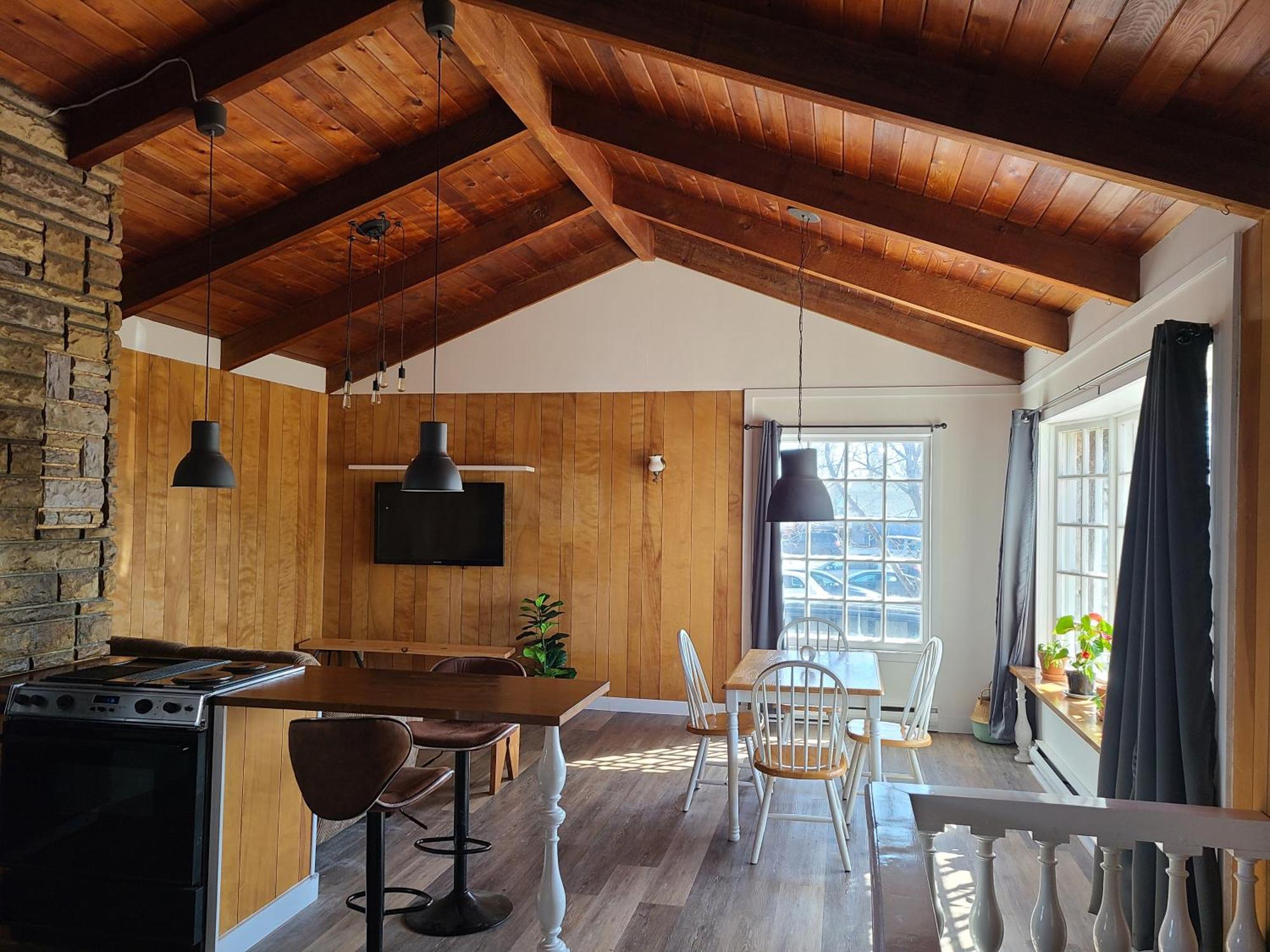 Aux 4 vents - Auberg'Inn Carleton-sur-Mer Exterior foto