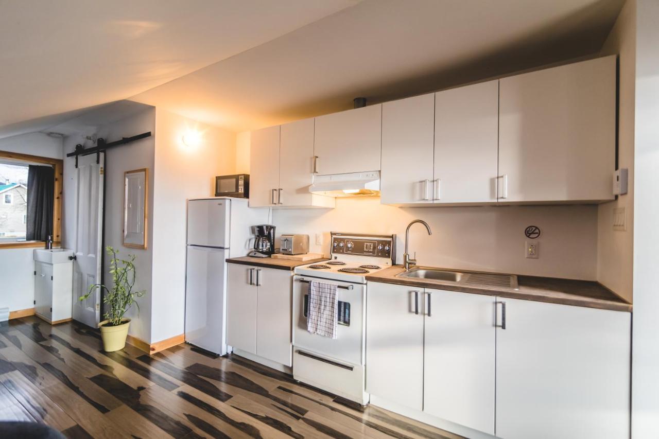Aux 4 vents - Auberg'Inn Carleton-sur-Mer Exterior foto