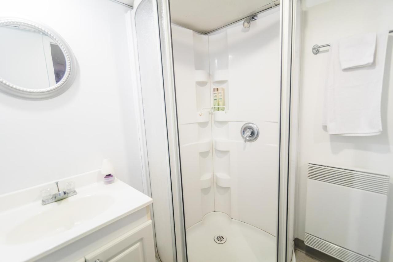 Aux 4 vents - Auberg'Inn Carleton-sur-Mer Exterior foto