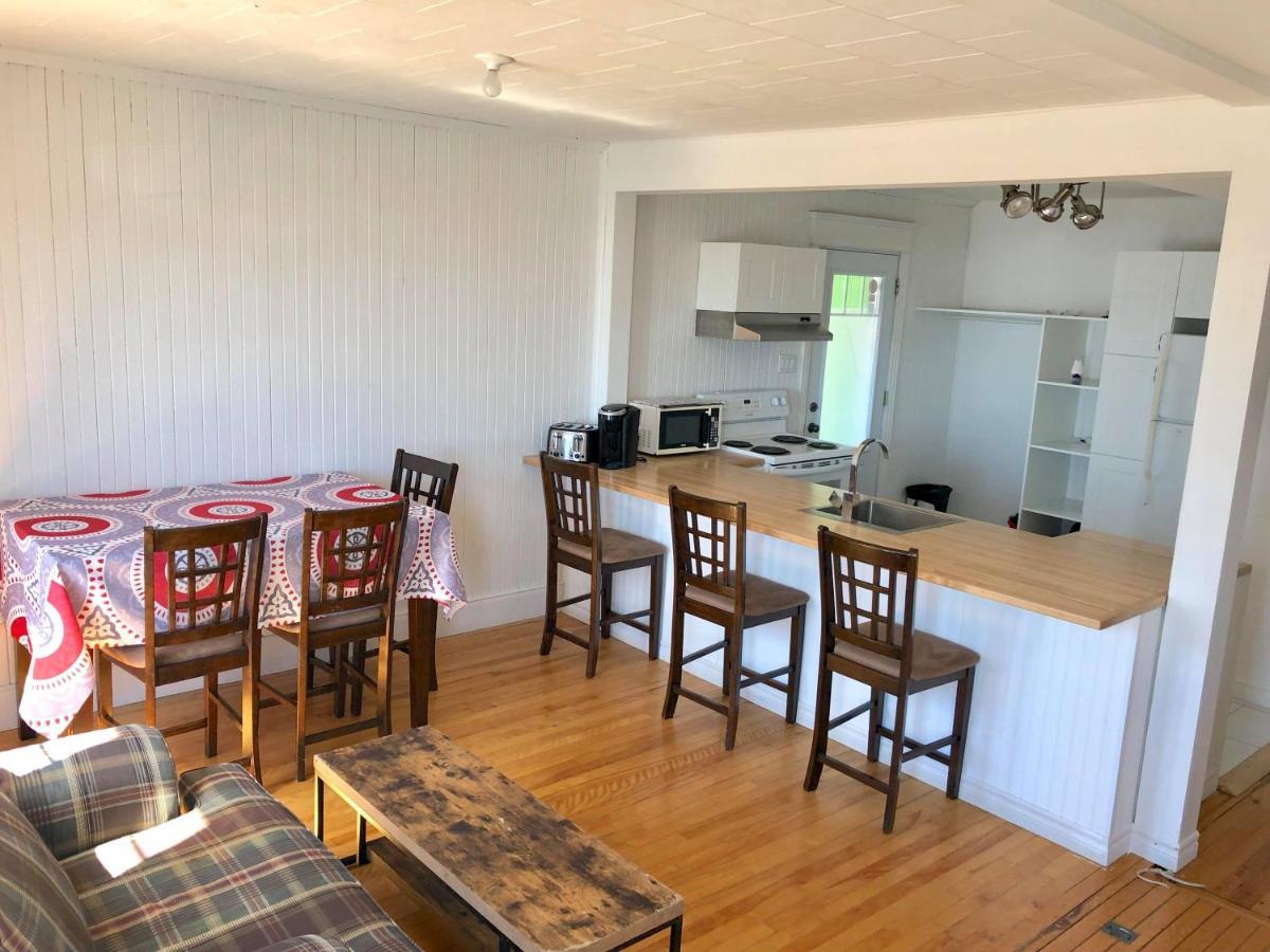 Aux 4 vents - Auberg'Inn Carleton-sur-Mer Exterior foto